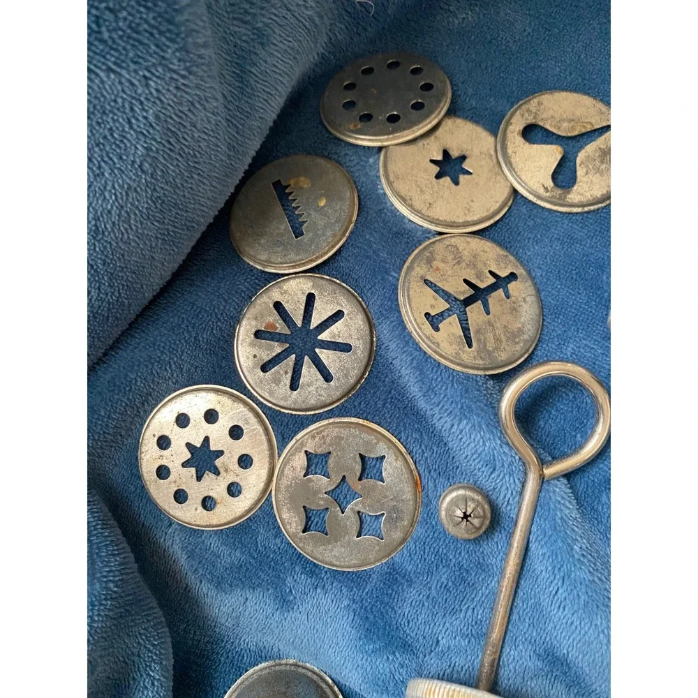 Vintage Aluminum Cookie Press Cake Decorating Set Spritz Discs Tips Cake Mate